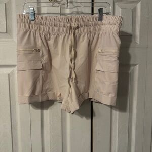 Layers Quick Dry Cargo Light Cream Hiking Shorts - Size XL